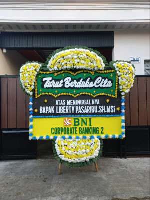 Papan Bunga Duka di Sindulang